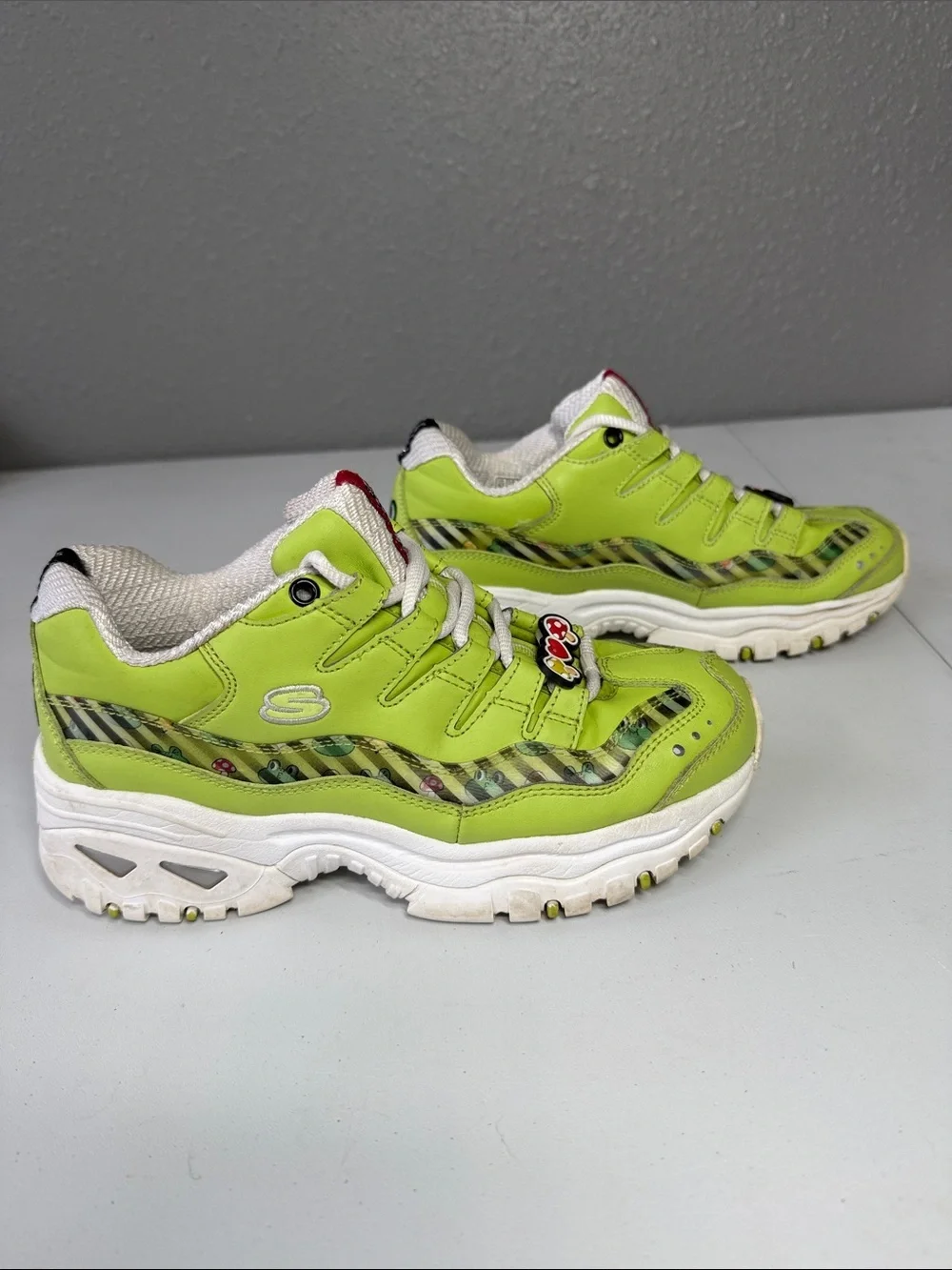 Skechers bright lime